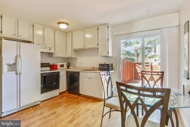 1530 Marlborough Ct, Crofton, MD 21114 - photo 6