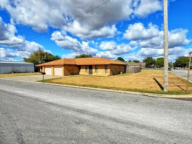 3430 Garrett exterior front angle