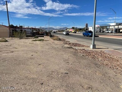 7904 N Loop Dr, El Paso, TX 79915 - photo 3