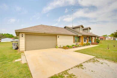 128 Blue Moon Ct, Springtown, TX 76082 - photo 3