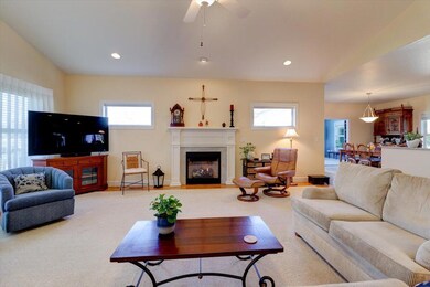 31-930 Buck Point Street-31