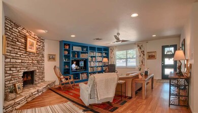 1401 N Crockett St, Fredericksburg, TX 78624 - photo 4