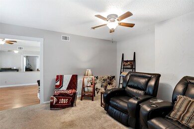 1100 Kathryn St, Hurst, TX 76053 - photo 3
