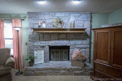 What a great fireplace to hang stockings from!