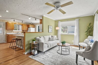 11 Robin Rd, Westborough, MA 01581 - photo 4