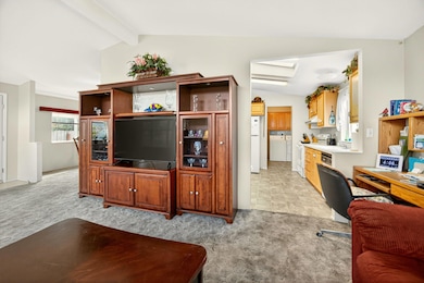 555 Freeman Rd unit 204, Central Point, OR 97502 - photo 5