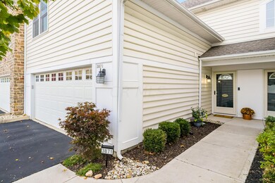 Welcome to 3871 Rue de Brittany