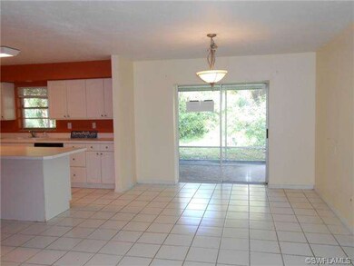 Dining - View to Lanai