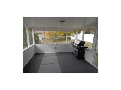 Screen Porch.