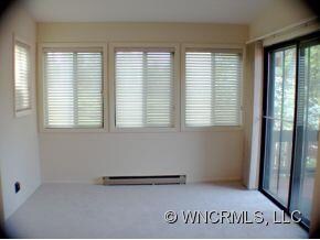 Sun room with lots of Windows