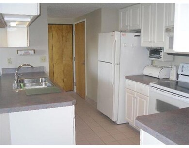 219 E Grand Ave unit 5D, Old Orchard Beach, ME 04064 - photo 3