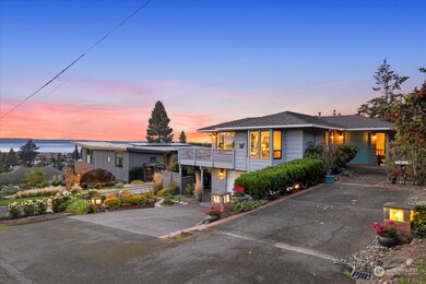 731 Laurel St, Edmonds, WA 98020 - photo 2