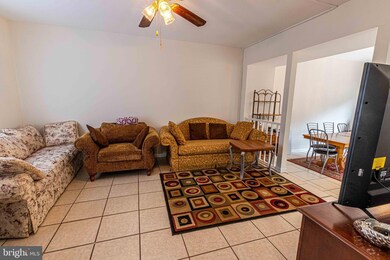 9035 Bonham Cir, Manassas, VA 20110 - photo 3