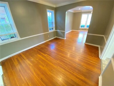 1929 Janette Ave, Cleveland Heights, OH 44118 - photo 4