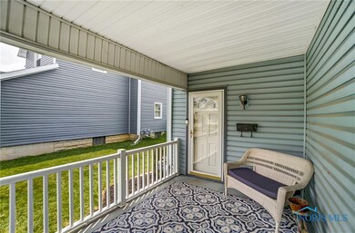 319 Locust St, Findlay, OH 45840 - photo 3