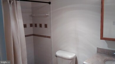 427 Christopher Ave unit 24, Gaithersburg, MD 20879 - photo 6