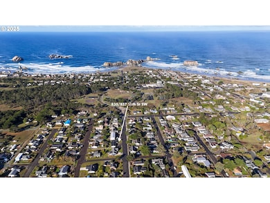 835 SW 11th, Bandon, OR 97411 - photo 2
