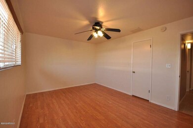 20120805160902509504000000-o