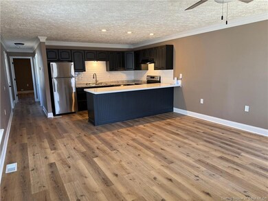 820 E 11th St, New Albany, IN 47150 - photo 3