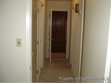 555 Lennox Dr, Fayetteville, NC 28303 - photo 5