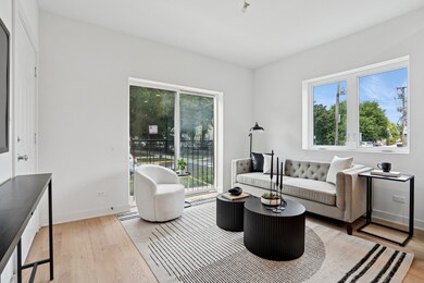 6755 N Hermitage Ave unit 3, Chicago, IL 60626 - photo 3