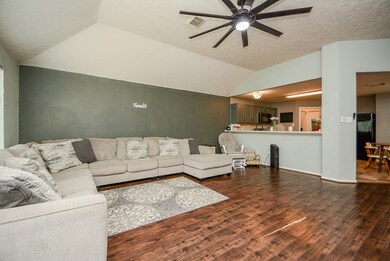 32003 Anne Ln, Pinehurst, TX 77362 - photo 5