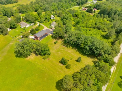 997 W 12th St, Chickamauga, GA 30707 - photo 3