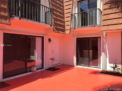 Private Court Yard nice for out door entertainment