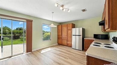 209 Hinge Loop, Cibolo, TX 78108 - photo 2