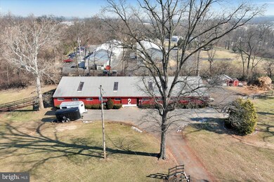 369 Snyder Rd, Reading, PA 19605 - photo 5