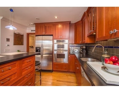 106 Saint Botolph St unit 1, Boston, MA 02115 - photo 6