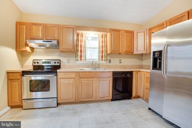 23550 Kingston Creek Rd, California, MD 20619 - photo 7