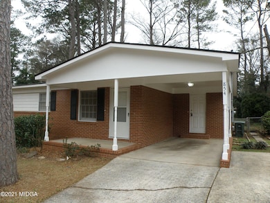 854 Forest Lake Dr S, Macon, GA 31210 - photo 2