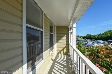 22382 Stablehouse Dr, Sterling, VA 20164 - photo 3