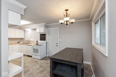 1985 Newcomer Ln, Beech Grove, IN 46107 - photo 5