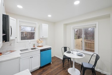 17326 Kentfield St, Detroit, MI 48219 - photo 6