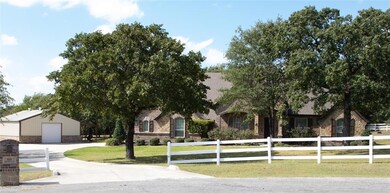 115 Red River Ct, Azle, TX 76020 - photo 2