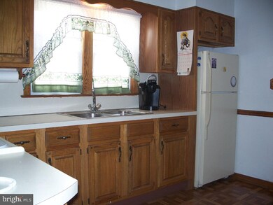 300 Greenwich Ave, Paulsboro, NJ 08066 - photo 5