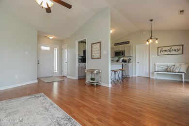 Deana- 318 Haywood-03