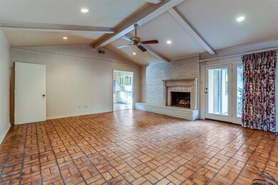 6331 Chesley Ln, Dallas, TX 75214 - photo 7