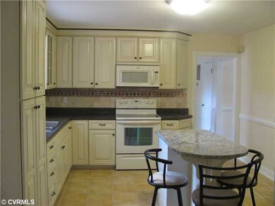 Kitchen - Seat 3 at the center Island!