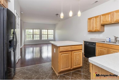 11764 Farmington Rd unit 43, Livonia, MI 48150 - photo 5