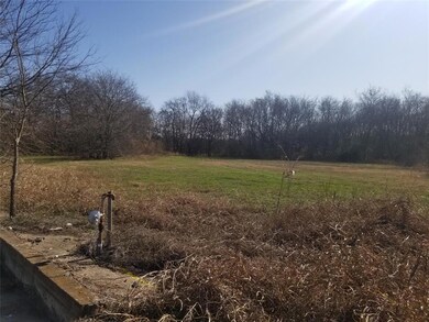 264 E College, Whitewright, TX 75491 - photo 3