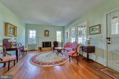 201 S Nursery Ave, Purcellville, VA 20132 - photo 6