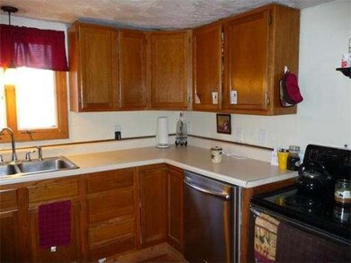 188 Henshaw St, Leicester, MA 01524 - photo 3