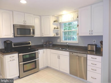 9407 Erin Ave, Walkersville, MD 21793 - photo 6