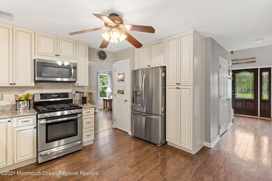 Kitchen1a[1]