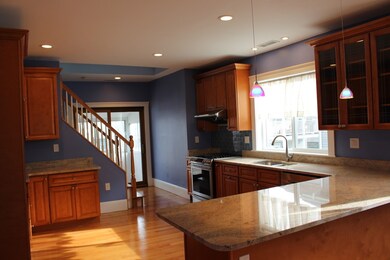 139 Langdon Ave unit 2, Watertown, MA 02472 - photo 3