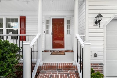 602 Captain Cooke Way, Chesapeake, VA 23322 - photo 5