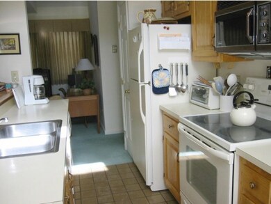 111 Lakeland Dr unit 3B, Hartford, VT 05001 - photo 4